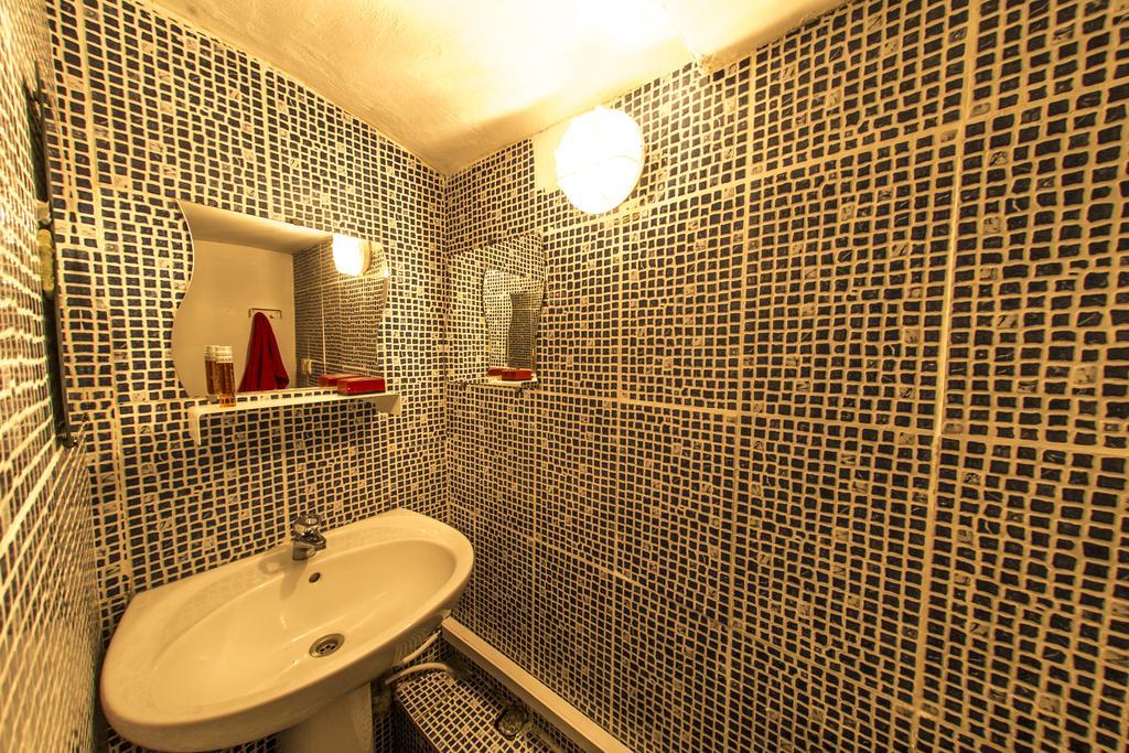 Rentbynight Aparthotel Брюссель Экстерьер фото