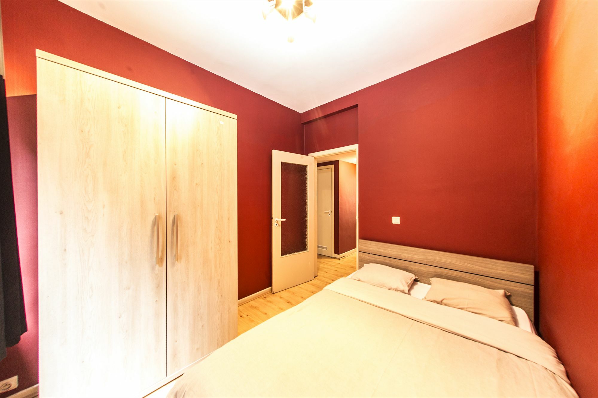 Rentbynight Aparthotel Брюссель Экстерьер фото